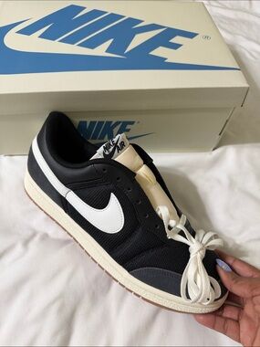 Nike Men’s Black and White Low-Top Sneakers with Gum Sole